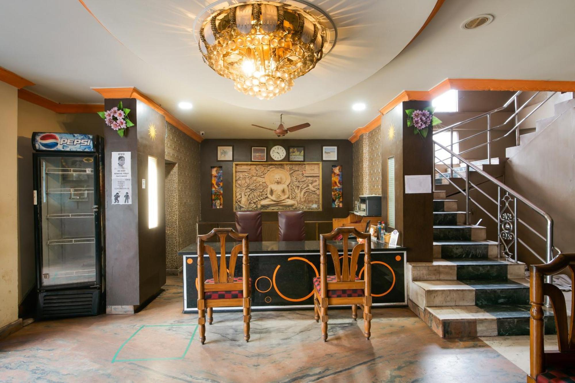 Spot On Hotel Manikanta Residency Visakhapatnam Esterno foto